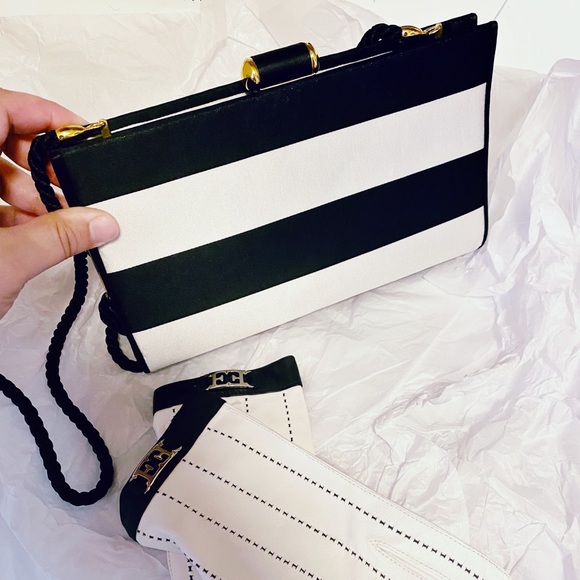 SOLD ✖️ - Picture 2 of 12